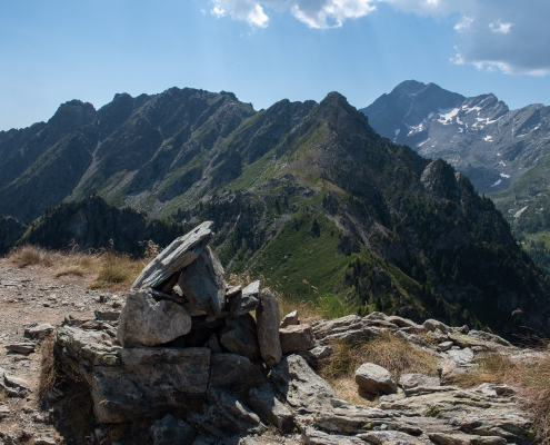 La Punta Regina, sullo sfondo da sinistra Monte Taille, Monte Reina e Mont Nery