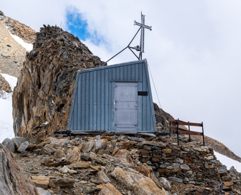 Chapel dedicated to Our Lady of the Snow