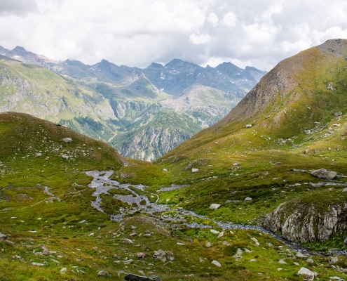 Il ripiano acquitrinoso al di sotto dei laghi di Salero