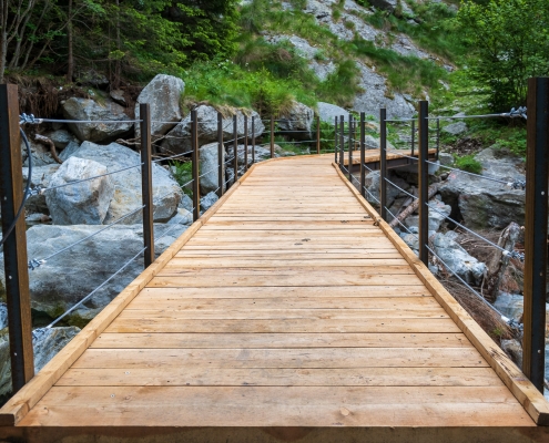 Il nuovo ponte sul torrente Loo