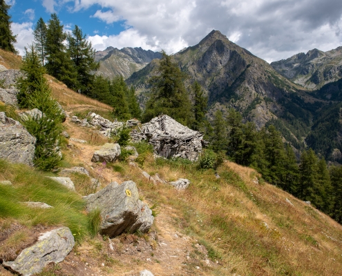 The ruin along the W trail