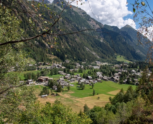 The view of Gressoney-Saint-Jean as we ascend along Trail 4