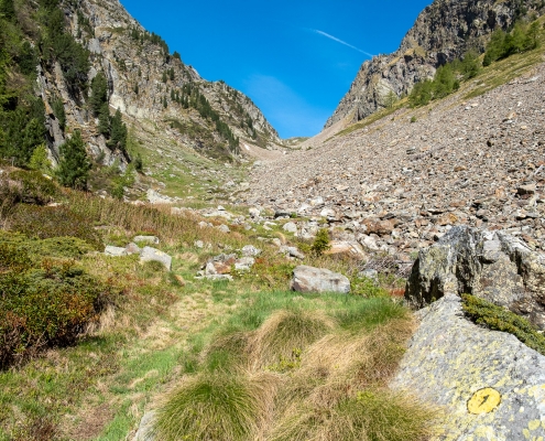 Sopra la baita di Furka, si scorge finalmente il Colle