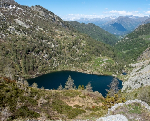 Il lago inferiore visto dal lago superiore