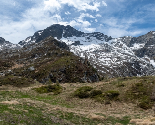 From left, Corno Maria (2754m), Mont Nery (3075m), Monte Soleron (2890m)
