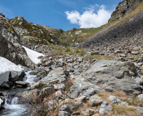 Approaching the final section of the gully