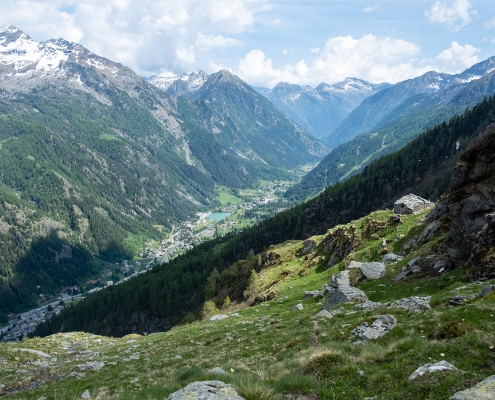 Just above the hut at Valnera Di Mezzo, 2055m