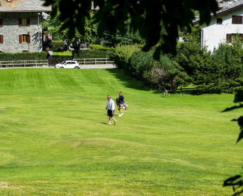 Placid golfers observed returning from much toil