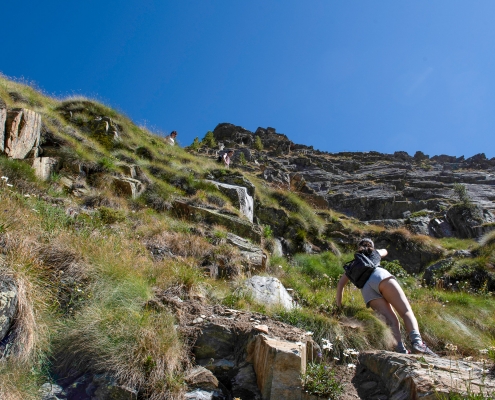 The steep path downhill to the lakes