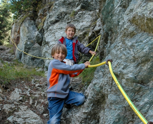 The adventurous stretch with steel cables