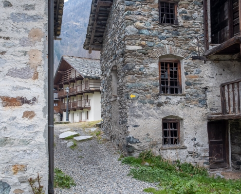 Between these two houses, the route to La Trinité can be considered completed.