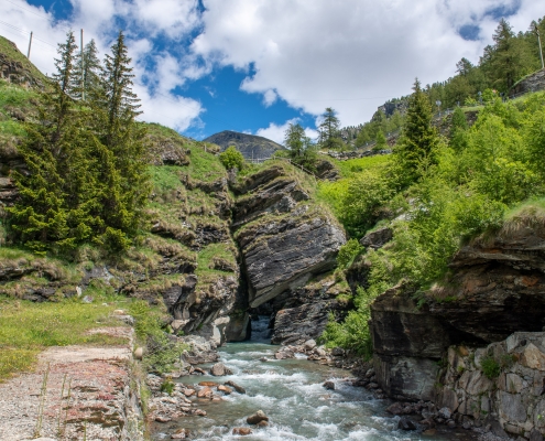 Il ponte naturale sul Lys a Batt