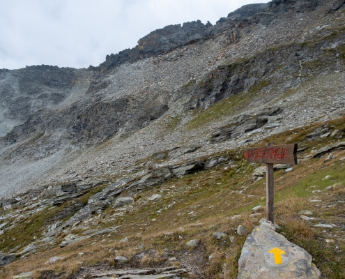 Si sale in direzione del canalino oltre il bordo superiore visibile