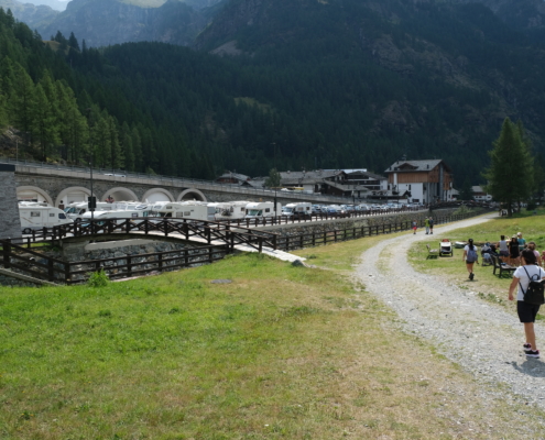 The Punta Jolanda parking lot from trail 15