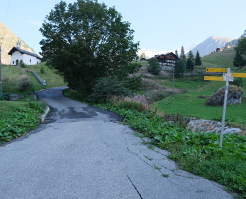 The trailhead in Orsia